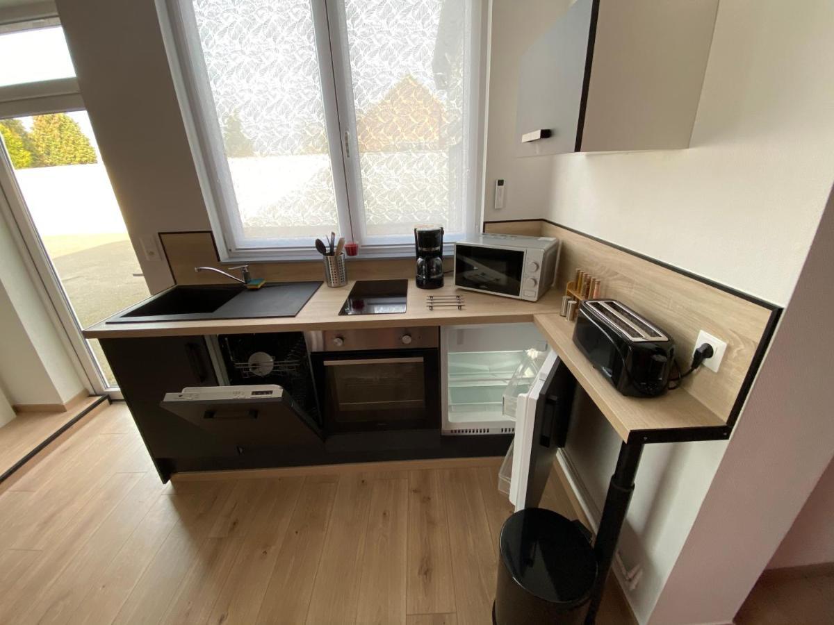Logements Equipes A Onnaing Avec Espace Balneo En Option Proche Toyota, Autoroute Et Valenciennes Eksteriør bilde