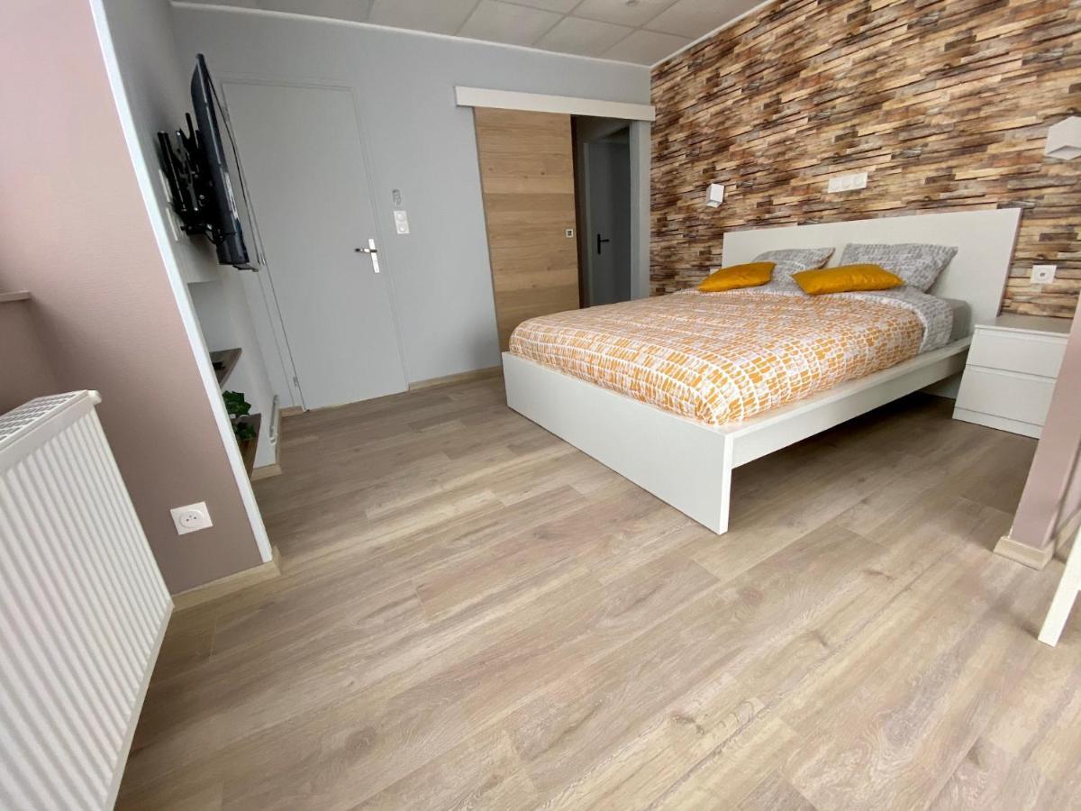 Logements Equipes A Onnaing Avec Espace Balneo En Option Proche Toyota, Autoroute Et Valenciennes Eksteriør bilde